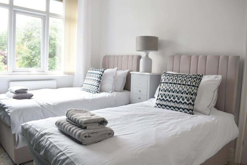 2 Bedroom Apartment In Gateshead Buitenkant foto